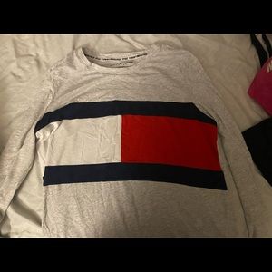 tommy hil. long sleeve shirt